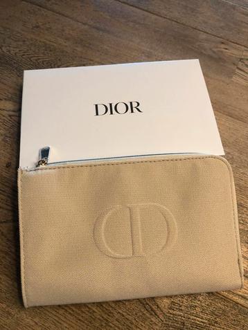 Dior beige toilettas nieuw! beschikbaar voor biedingen