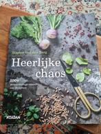 Simone van den Berg - Heerlijke chaos, Boeken, Simone van den Berg, Ophalen of Verzenden, Zo goed als nieuw