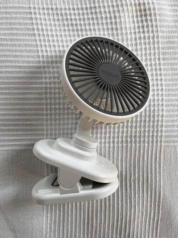 Oplaadbare Ventilator beschikbaar voor biedingen