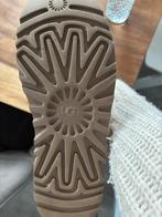 UGG Sneakers met bond maat 40!, Ophalen of Verzenden, Nieuw, Sneakers of Gympen
