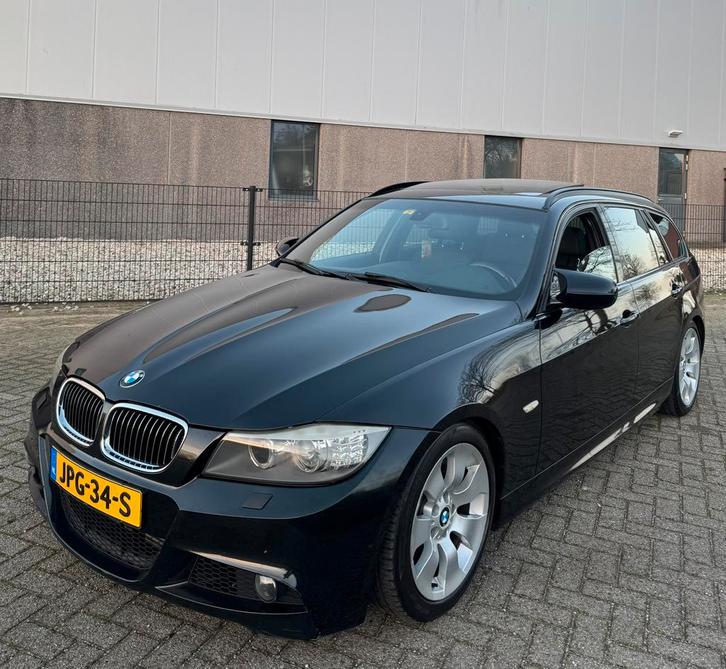 BMW 3-Serie 335i Xdrive | Pano. Dak | Park. Sens|Nette Staat, Auto's, BMW, Bedrijf, 3-Serie, 4x4, Airbags, Airconditioning, Alarm
