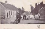 Kruiningen 1902 Snelle Markt mensen politie of veldwachter ?, Verzamelen, Verzenden, Voor 1920, Gelopen, Zeeland