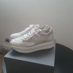In nieuwstaat mooie schoenen maat 38 van madelin italy, Ophalen, Wit, Nieuw, Sneakers of Gympen
