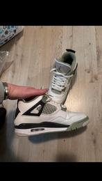 Jorden4 seafoam maat 41, Ophalen of Verzenden, Zo goed als nieuw, Zwart