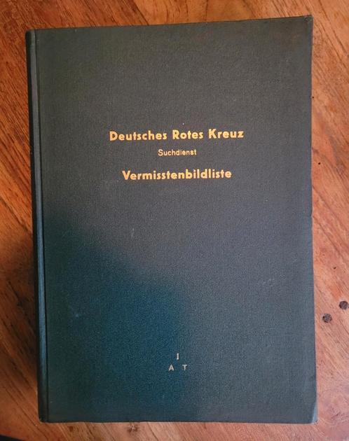 Deutsches Rotes Kreuz Vermisstenbildliste -1 AT - Feldersatz, Verzamelen, Militaria | Tweede Wereldoorlog, Landmacht, Boek of Tijdschrift