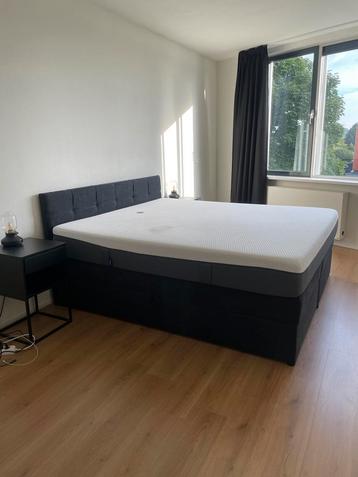 Boxspring met opbergruimte 180x200 + Emma Matras beschikbaar voor biedingen