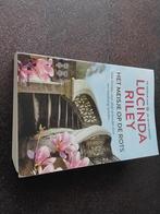 Lucinda Riley. Het meisje op de rots, Ophalen, Zo goed als nieuw