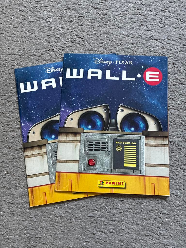 2 WALL•E Panini stickeralbums - bijna compleet, Ophalen of Verzenden, Gebruikt, Meerdere stickers