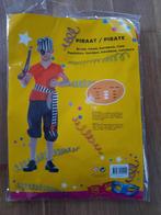 Verkleedkleren carnaval piraat mt 110 / rode brandweerhelm, Kinderen en Baby's, Carnavalskleding en Verkleedspullen, Ophalen of Verzenden