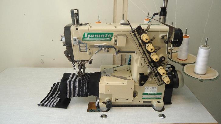 Industriële Naaimachine Yamato onder/bovendek Vol Automaat, Hobby en Vrije tijd, Naaimachines en Toebehoren, Gebruikt, Naaimachine