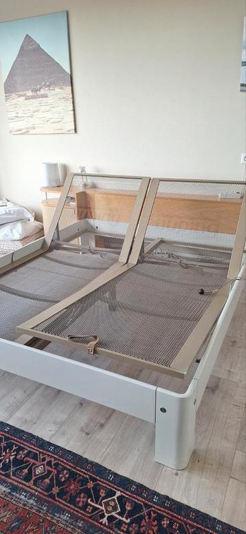 Auping Auronde 160 200 met achterwand en onderlades beschikbaar voor biedingen