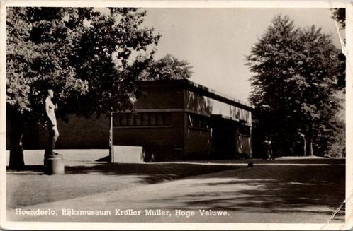 Hoenderloo - Rijksmuseum Kröller Muller Hoge Veluwe (1958), Verzamelen, Ansichtkaarten | Nederland, Gelopen, Gelderland, 1940 tot 1960