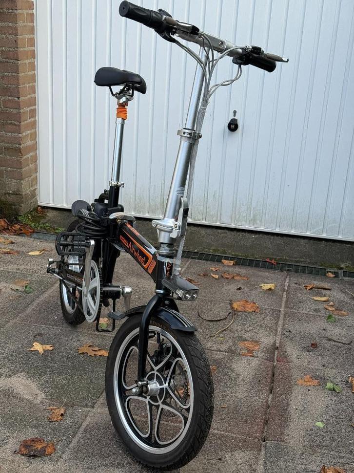 Elektrische vouwfiets, Fietsen en Brommers, Elektrische fietsen, Zo goed als nieuw, Overige merken, 51 tot 55 cm, 30 tot 50 km per accu