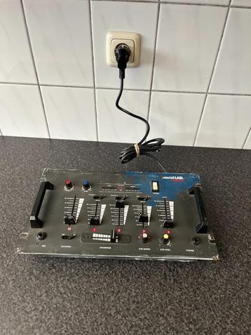 Soundlab DSM-5 mengpaneel . beschikbaar voor biedingen