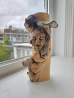 Unique driftwood statue - mushrooms, amethyst and face, Ophalen, Fossiel
