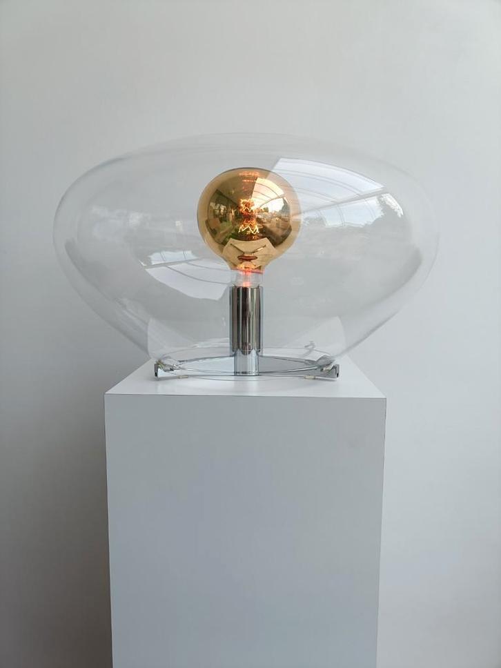 Lirio tafellamp - stijlvol design, Huis en Inrichting, Lampen | Tafellampen, Zo goed als nieuw, Minder dan 50 cm, Glas, Metaal