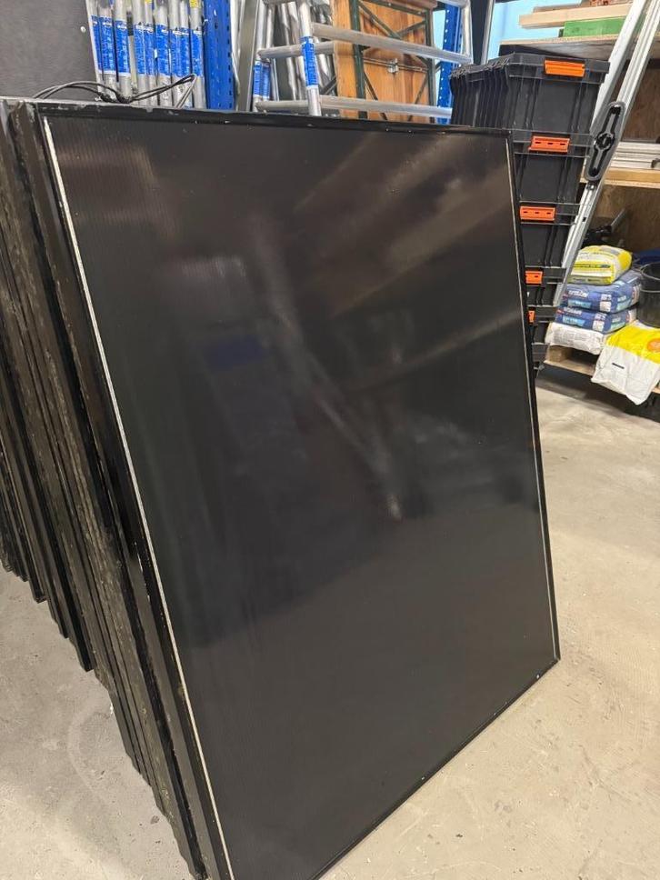 42 x Solar FrontierZonnepanelen170WP voor €150 totaalprijs, Doe-het-zelf en Verbouw, Zonnepanelen en Toebehoren, Gebruikt, Paneel