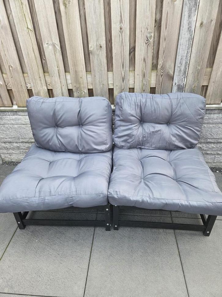 Lounge set met kussens - Zwart hout of onbewerkt vuren, Tuin en Terras, Tuinstoelen, Zo goed als nieuw, Hout, Ophalen