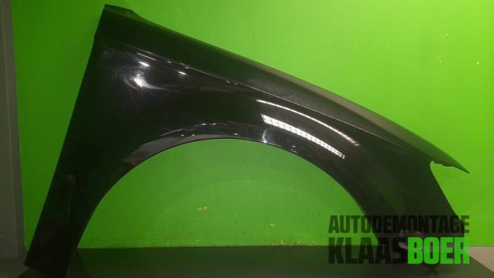 Scherm rechts-voor van een Volkswagen Golf (LC9Z), Gebruikt, -, Volkswagen, -