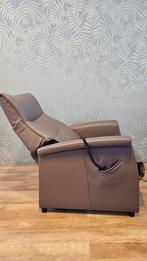 De toekomst sta op fauteuil/ relax fauteuil zitgemak joure, Ophalen, Zo goed als nieuw, 75 tot 100 cm, Leer