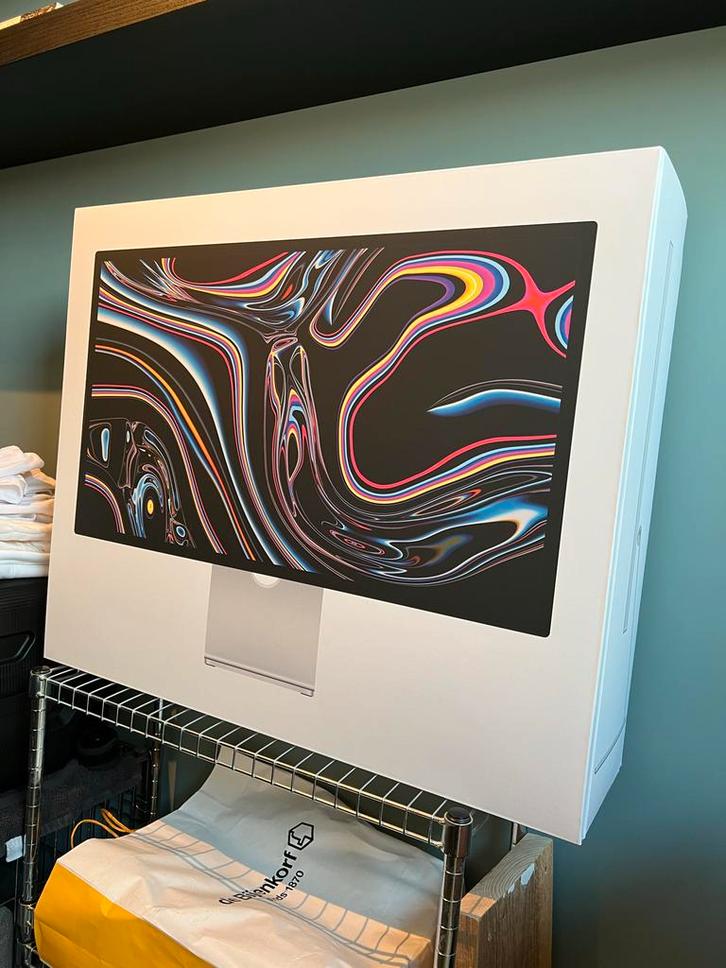 Lege doos Apple Studio Display, Computers en Software, Monitoren, Zo goed als nieuw, 60 Hz of minder, Thunderbolt, Ingebouwde speakers