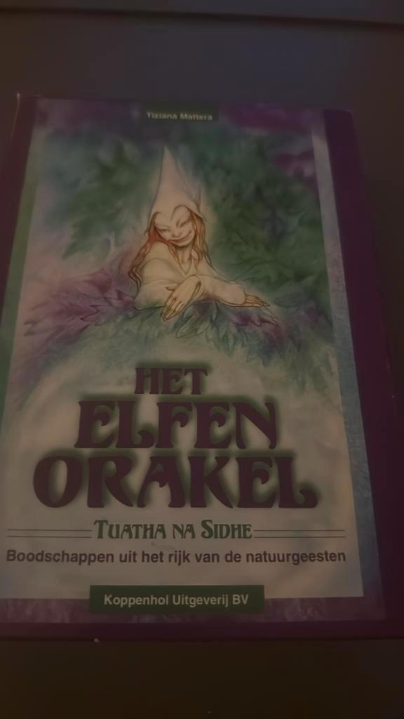 T. Mattera - Het Elfen-Orakel set, Boeken, Esoterie en Spiritualiteit, Zo goed als nieuw, Overige typen, Tarot of Kaarten leggen