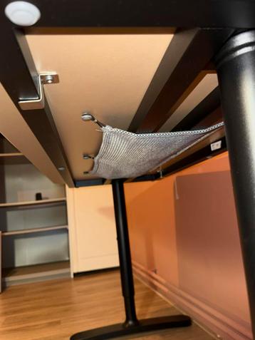IKEA Bekant bureau 160x80 verstelbaar - afbeelding 5