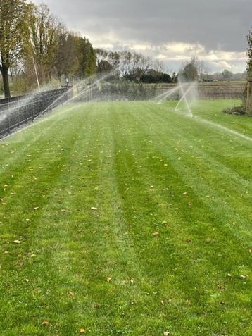 beregening compleet , pompen buizen , sproeiers enz enz  beschikbaar voor biedingen