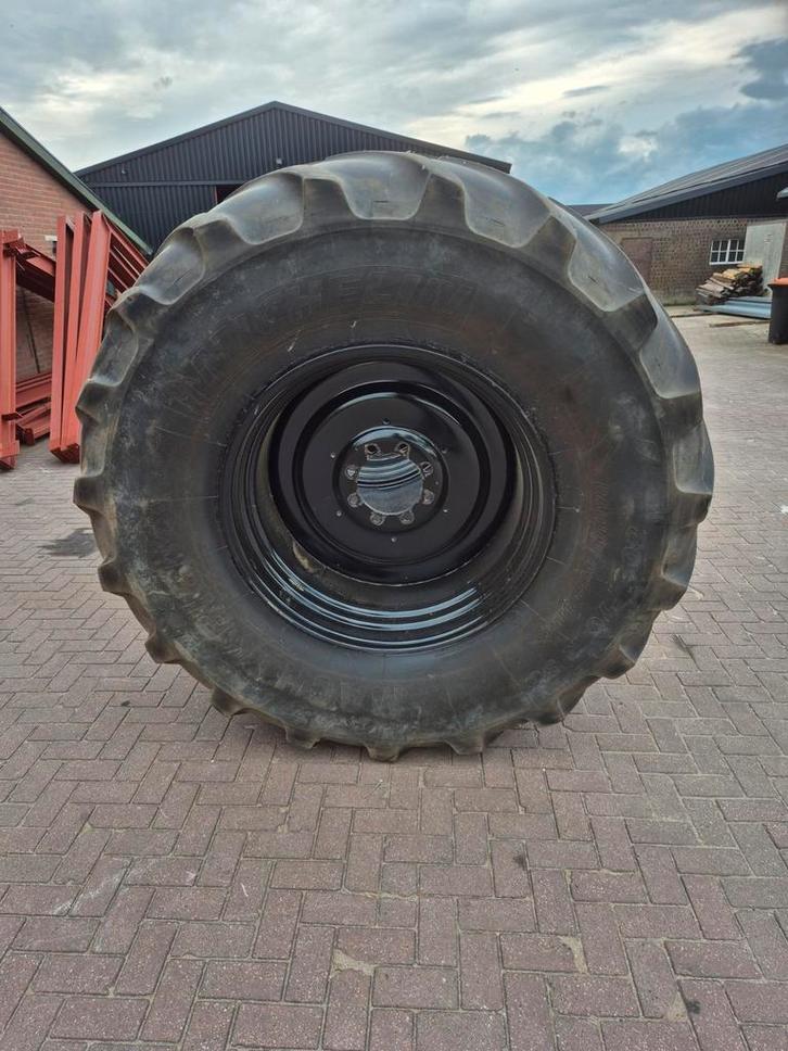 Michelin machine x bib 800 70 38, Zakelijke goederen, Agrarisch | Onderdelen | Banden, Velgen en Assen, Ophalen