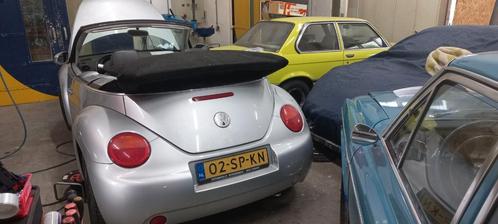 VW BEETLE CABRIOLET 2.0, Auto diversen, Schadeauto's, Benzine, Cabriolet, Zilver of Grijs, Ophalen