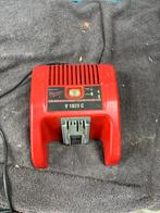 Milwaukee V 1828 C Acculader 18V 28V, Ophalen of Verzenden, Gebruikt