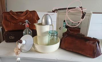 Overzichtsfoto brocante..later fotos per stuk beschikbaar voor biedingen