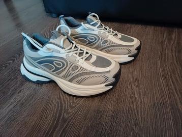 Grijze Sneakers platform-Maat 41 nieuw beschikbaar voor biedingen