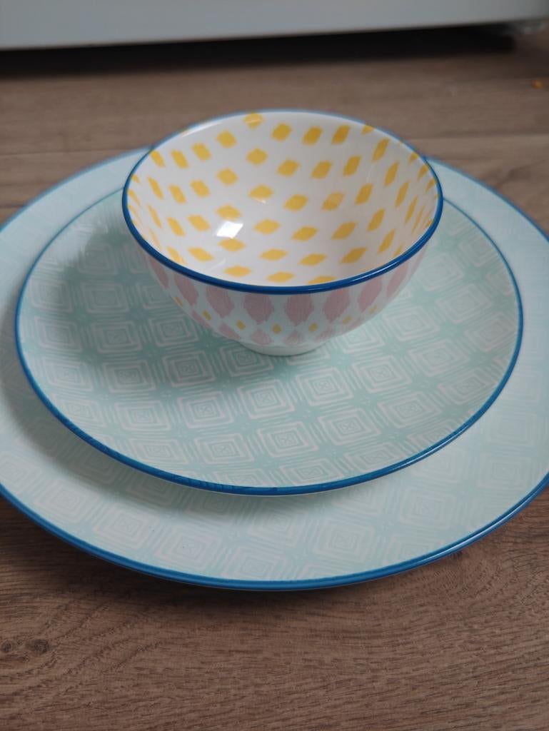 Nieuw Nova Servies, Huis en Inrichting, Keuken | Servies, Ophalen, Overige materialen, Nieuw, Overige stijlen