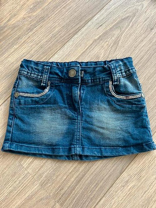FRENDZ spijkerrokje maat 92, Kinderen en Baby's, Kinderkleding | Maat 92, Zo goed als nieuw, Meisje, Jurk of Rok, Ophalen of Verzenden