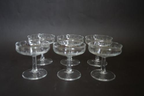 8x coupe glas likeur aperitief Leerdam Copier atlanta streep, Huis en Inrichting, Keuken | Servies, Zo goed als nieuw, Glas of Glazen