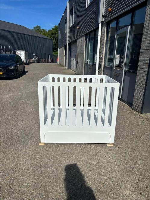 Box tweeling box, Kinderen en Baby's, Boxen, Zo goed als nieuw, Vierkant, In hoogte verstelbaar, Lade, Ophalen