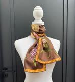 Vintage zijden rechthoekige sjaal / haarband, Kleding | Dames, Mutsen, Sjaals en Handschoenen, Ophalen of Verzenden, Zo goed als nieuw