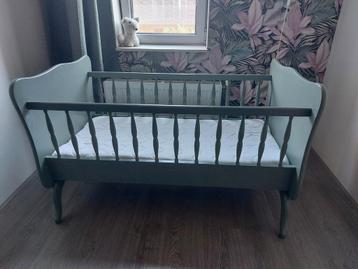 Vintage retro ledikant (60x120), evt met matras. beschikbaar voor biedingen