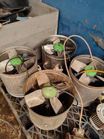 Ventilators met eventueel afvoerbuizen  beschikbaar voor biedingen