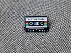 1 pin van een cassettebandje - Best of 1980's - te koop, Ophalen of Verzenden, Nieuw, Overige onderwerpen, Speldje of Pin