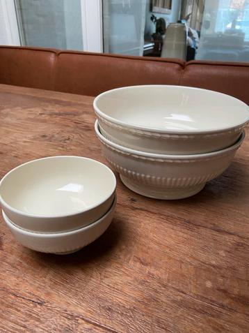 Recamier by Royal Creamware schalen ecru ZGAN beschikbaar voor biedingen