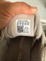 Adidas yeezy, Kleding | Dames, Schoenen, Ophalen of Verzenden, Zo goed als nieuw, Sneakers of Gympen