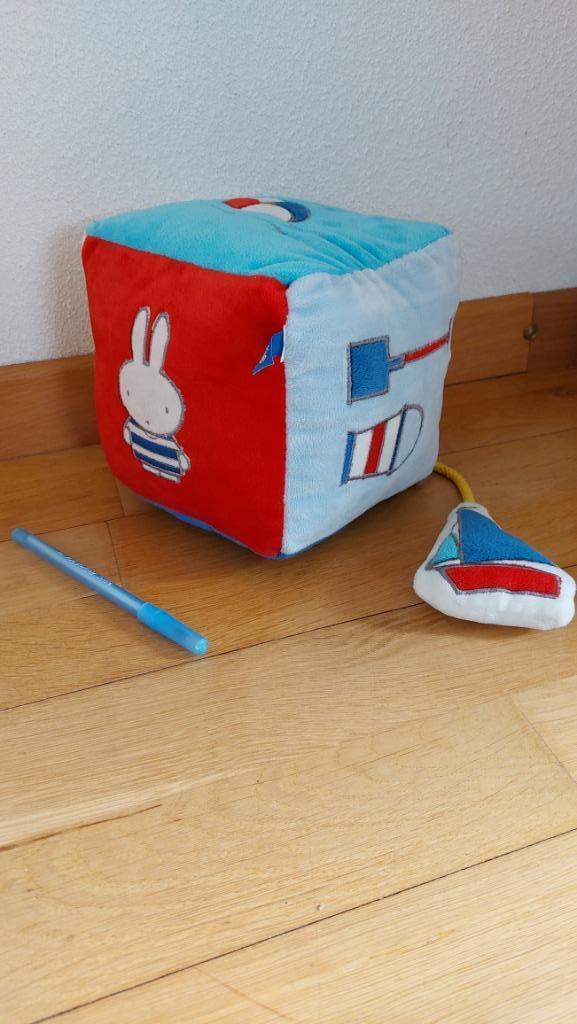 Speelkubus heel zacht, op elke kant een uitdagend beeld., Kinderen en Baby's, Speelgoed | Babyspeelgoed, Zo goed als nieuw, Overige typen