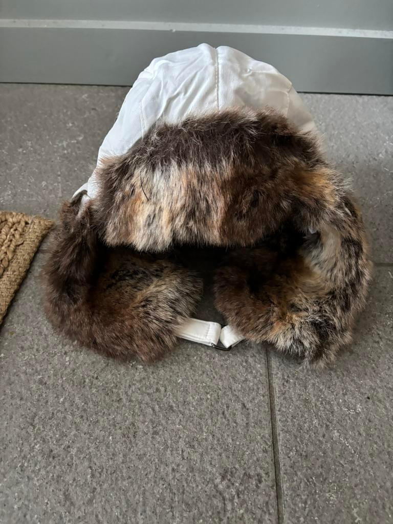 Barts warme wintermuts, Barts, Overige maten, Ophalen of Verzenden, Zo goed als nieuw