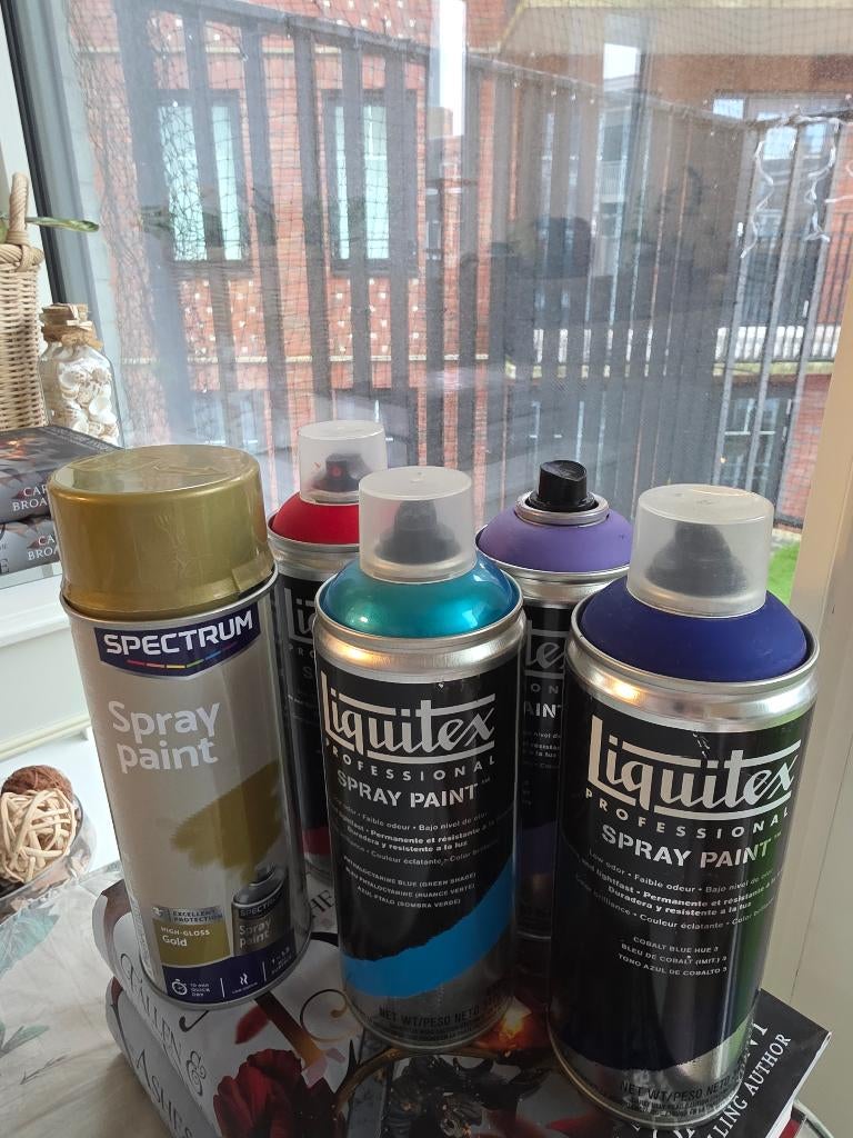 Spray paint - Liquitex proffesional, Hobby en Vrije tijd, Schilderen, Nieuw, Acrylverf, Ophalen of Verzenden
