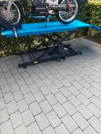 Heftafel merk mammuth., Ophalen, Zo goed als nieuw