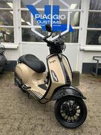 Vespa Sprint iget E4 45km champagne forged carbon brom full, Fietsen en Brommers, Scooters | Vespa, Benzine, Maximaal 45 km/u