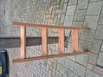 Klein trapje 50 jaar oud, Doe-het-zelf en Verbouw, Ladders en Trappen, Ophalen of Verzenden, Zo goed als nieuw, Minder dan 2 meter