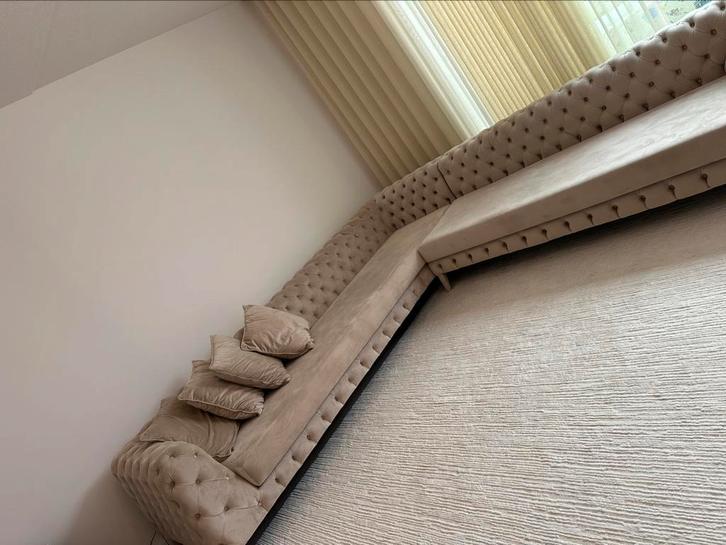 Luxe Chesterfield Hoekbank – 3x4 Meter, Huis en Inrichting, Banken | Bankstellen, Gebruikt, Hoekbank, Overige maten, 300 cm of meer